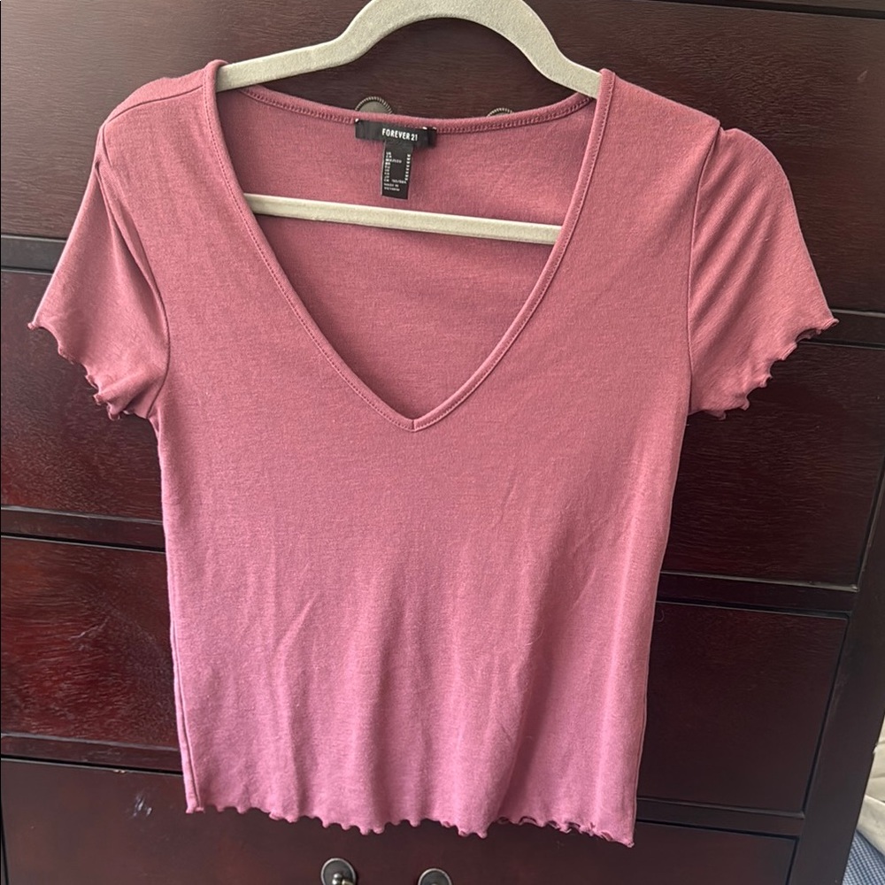 Forever 21 Pink/Mauve V-Neck Women's Top